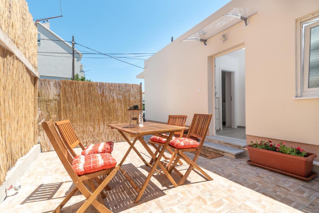 Апартаменти Small Private House With A Terrace In Трогір Екстер'єр фото